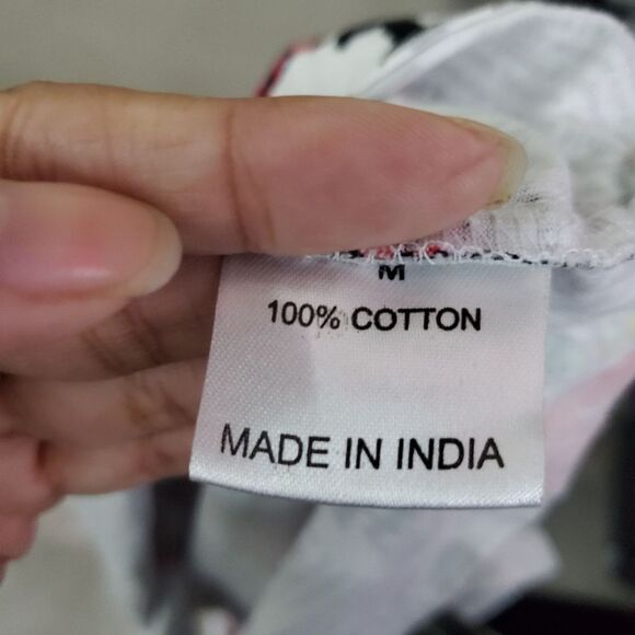 Vibe N' Selena Quintanilla-Perez Song Lyrics Crop Top - Picture 7 of 8